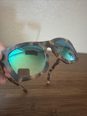 Tortoiseshell Sunglasses with Green Mirrored Lenses